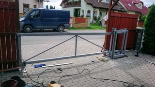 Freitragenden Tor, Primer