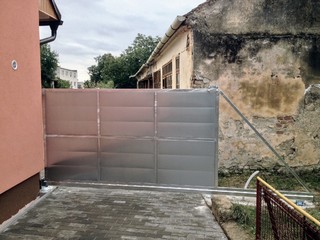 Selbsttragendes Tor mit blech, verzinkt