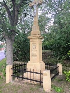 Gehäuse des Steinkreuzes, heiße Zink und schwarz matt Farbe