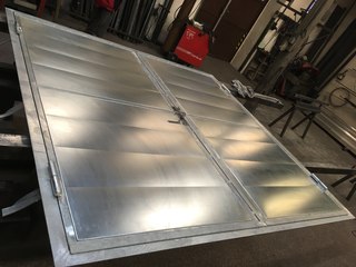 Verzinkte und gebogene Tore aus Zn (2)