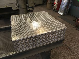 Box Aluminium niedrig