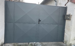 zweiflügeliges Tor, Farbe Zinorex