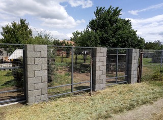 Stahlfeld und geschweißtes Gitter, Farbe