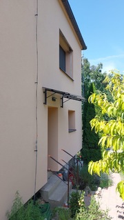 Schuppenkonstruktion für Glas, Zink und Farbe